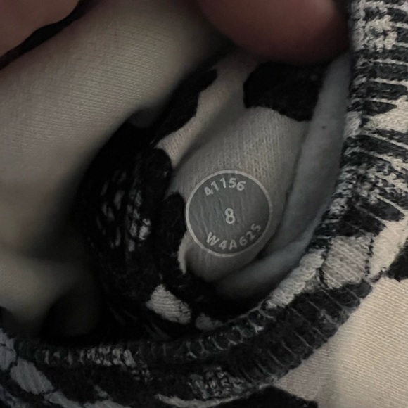 Lululemon scuba floral sweater laceoflage - Picture 8 of 9